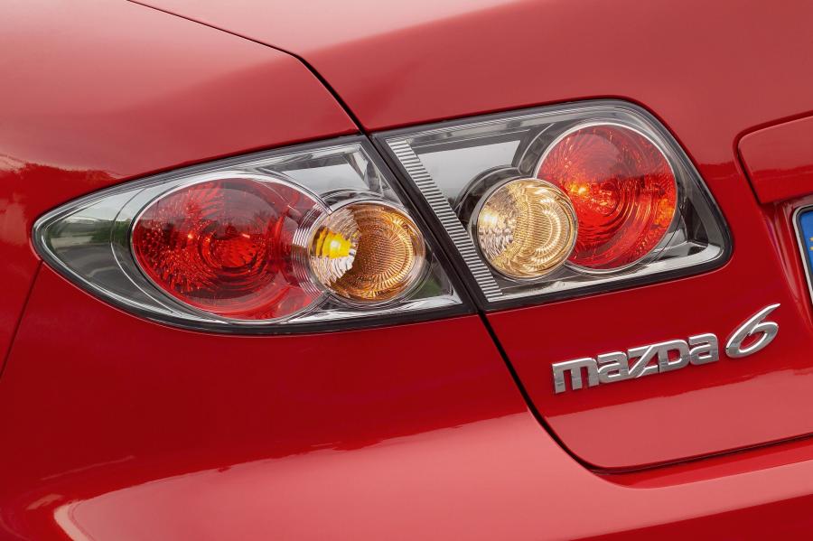  Mazda6 2005 года  (фото 8 из 49)